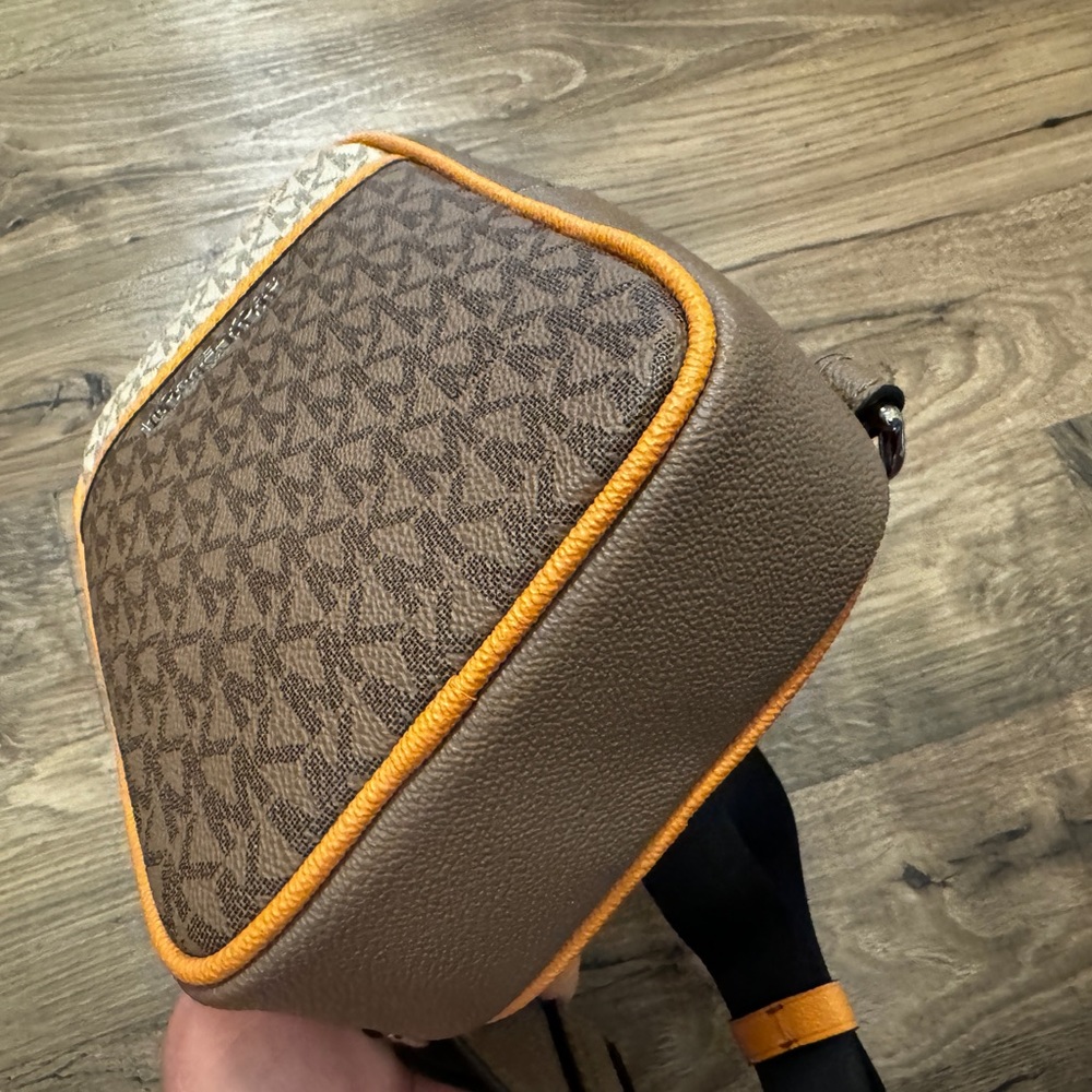michael kors cooper md sling pack Dusk NWT - Picture 6 of 7
